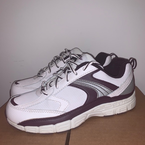 Athletic Works Shoes - Picture 3 of 5